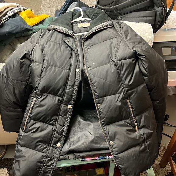 Black Michael Kors puffy jacket. Jacket comes down to knees. - Picture 1 of 1